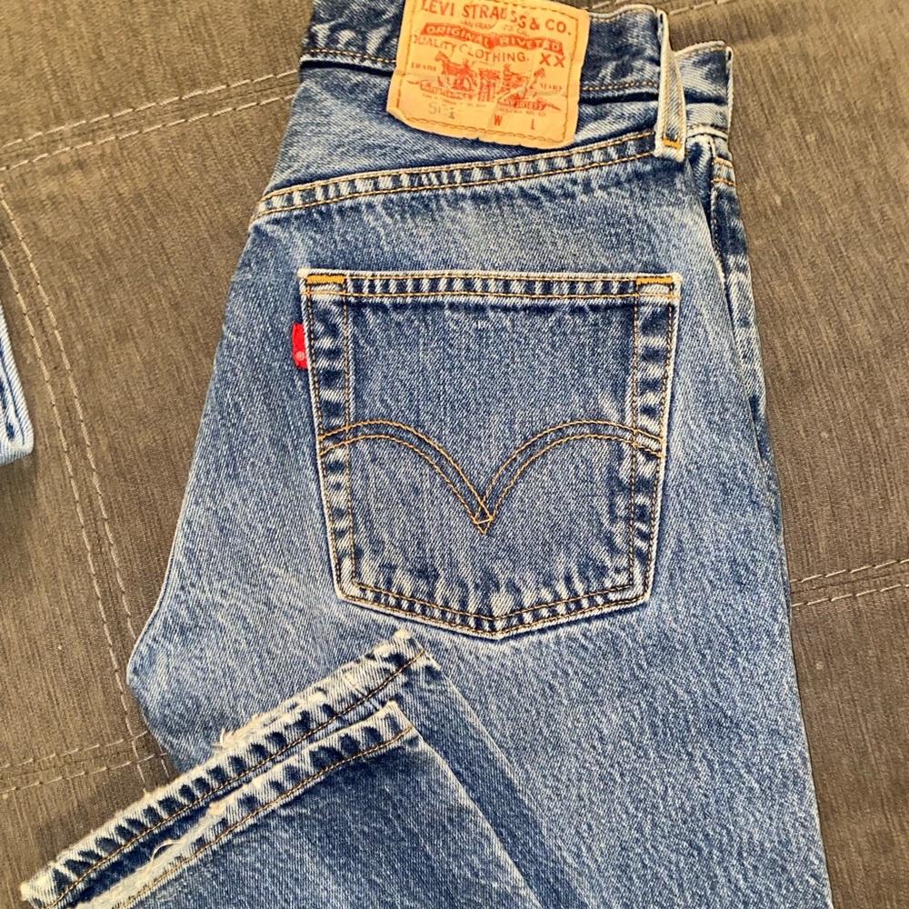 Levis